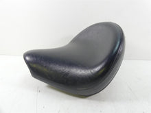 Load image into Gallery viewer, 2002 Yamaha XVS1100 V-Star Front Rider Driver Seat Saddle - Nice 5KS-24710-00-00 | Mototech271
