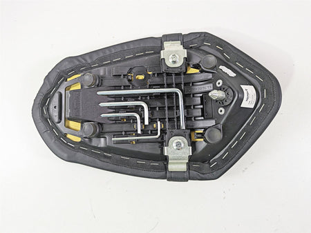 2024 Triumph Street Triple 765 R Rear Passenger Seat Saddle - Read T2311510 {{ shop.shopifyCountryName }} - Mototech271