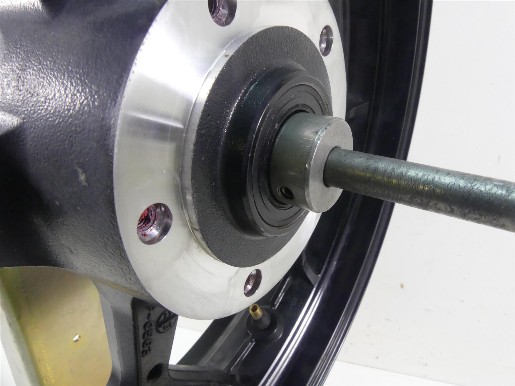 2021 Kawasaki ZX1400 ZX14R Ninja Straight Front 17x3.5 Wheel Rim 41073-0730-18F {{ shop.shopifyCountryName }} - Mototech271