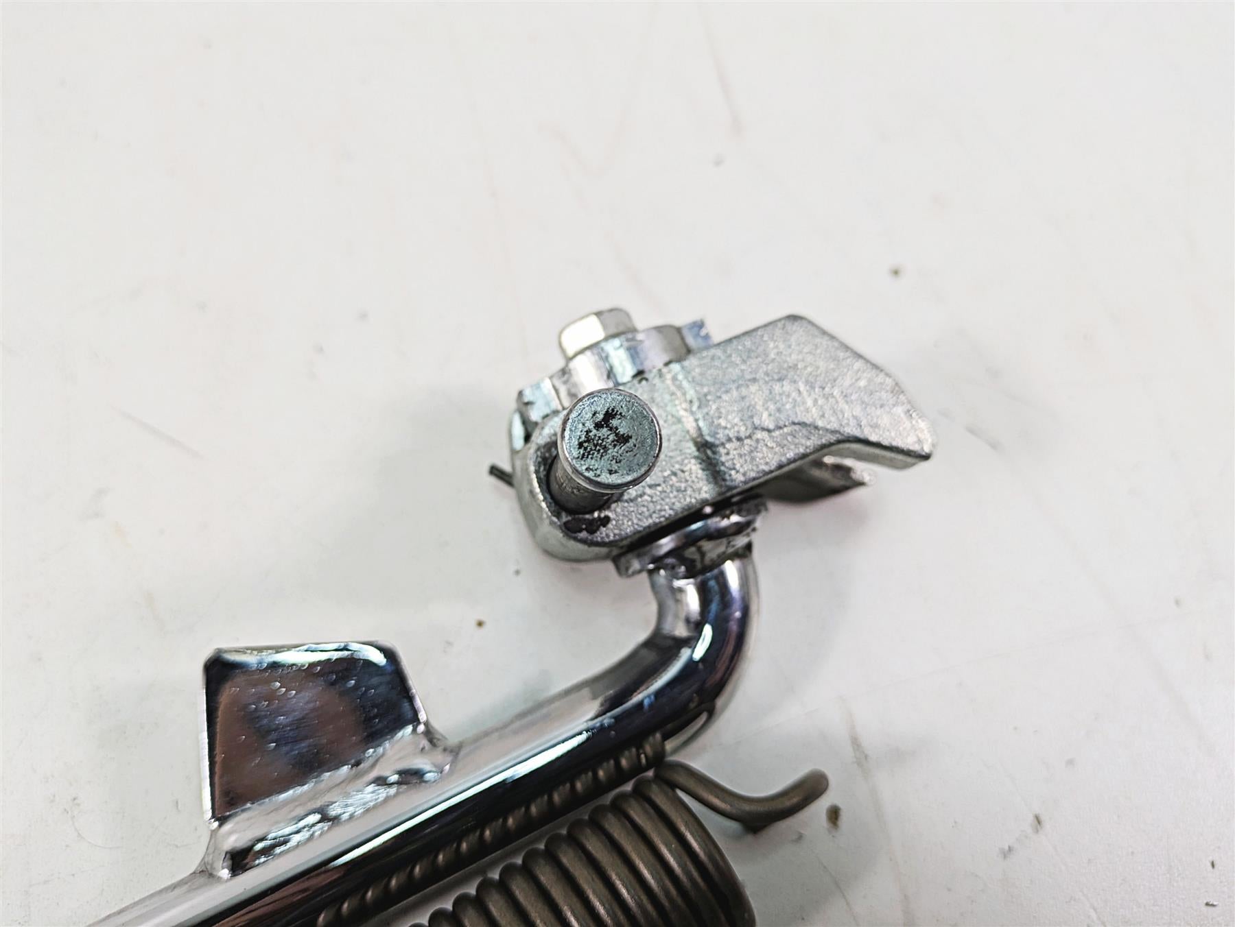 2012 Harley FLD Dyna Switchback Side Kick Stand Kickstand - Read 49704-90H {{ shop.shopifyCountryName }} - Mototech271