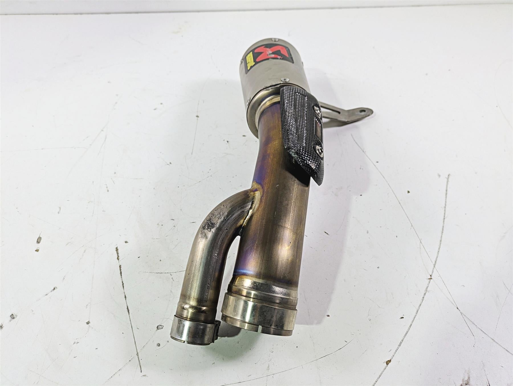 2017 BMW S1000RR K46 Akrapovic Titanium Slip-On Exhaust Muffler S-B10SO8-CUBT {{ shop.shopifyCountryName }} - Mototech271