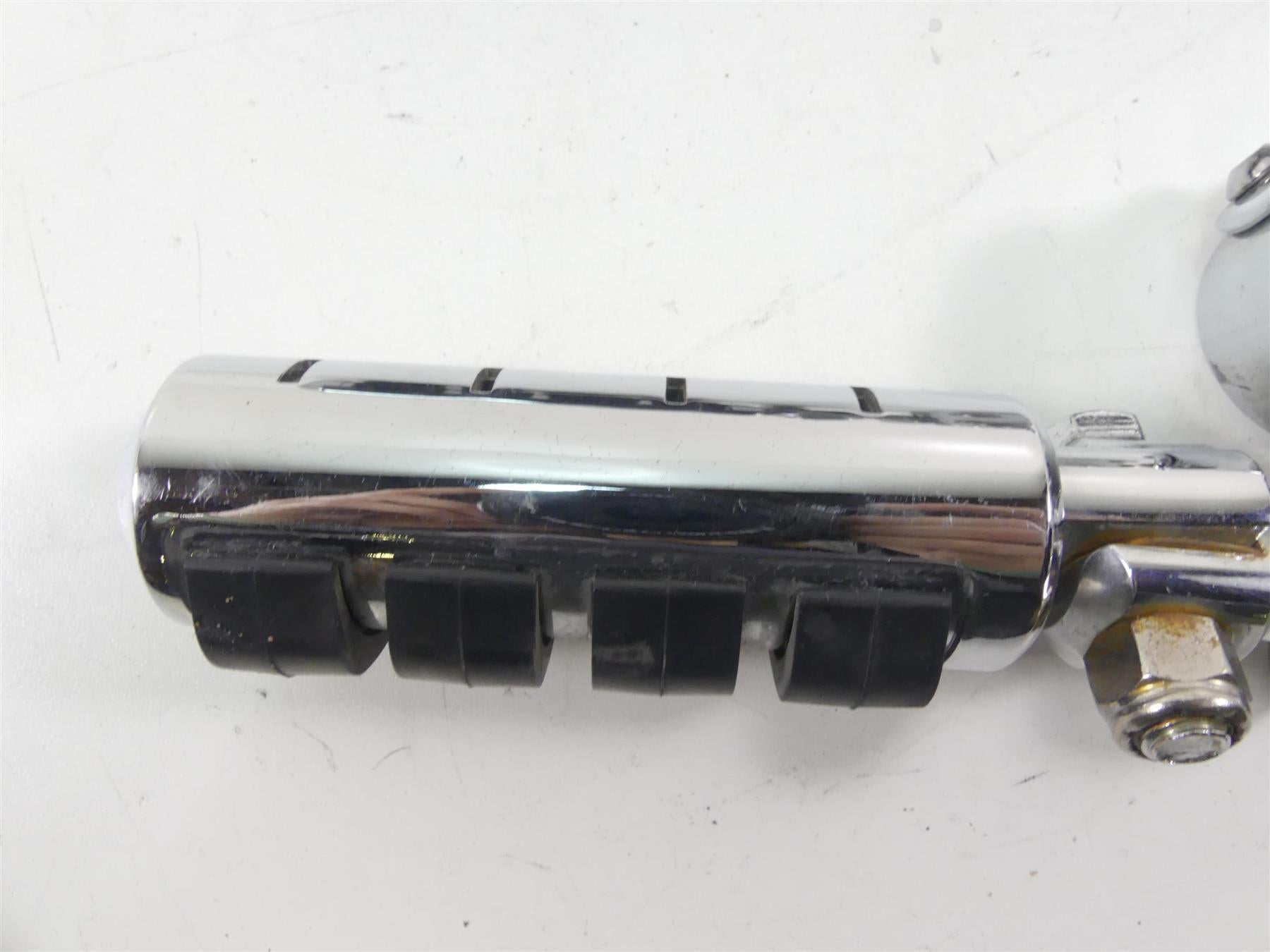 1999 Harley Touring FLHTCUI Electra Glide Kuryakyn Highway Foot Peg Set 7964 {{ shop.shopifyCountryName }} - Mototech271