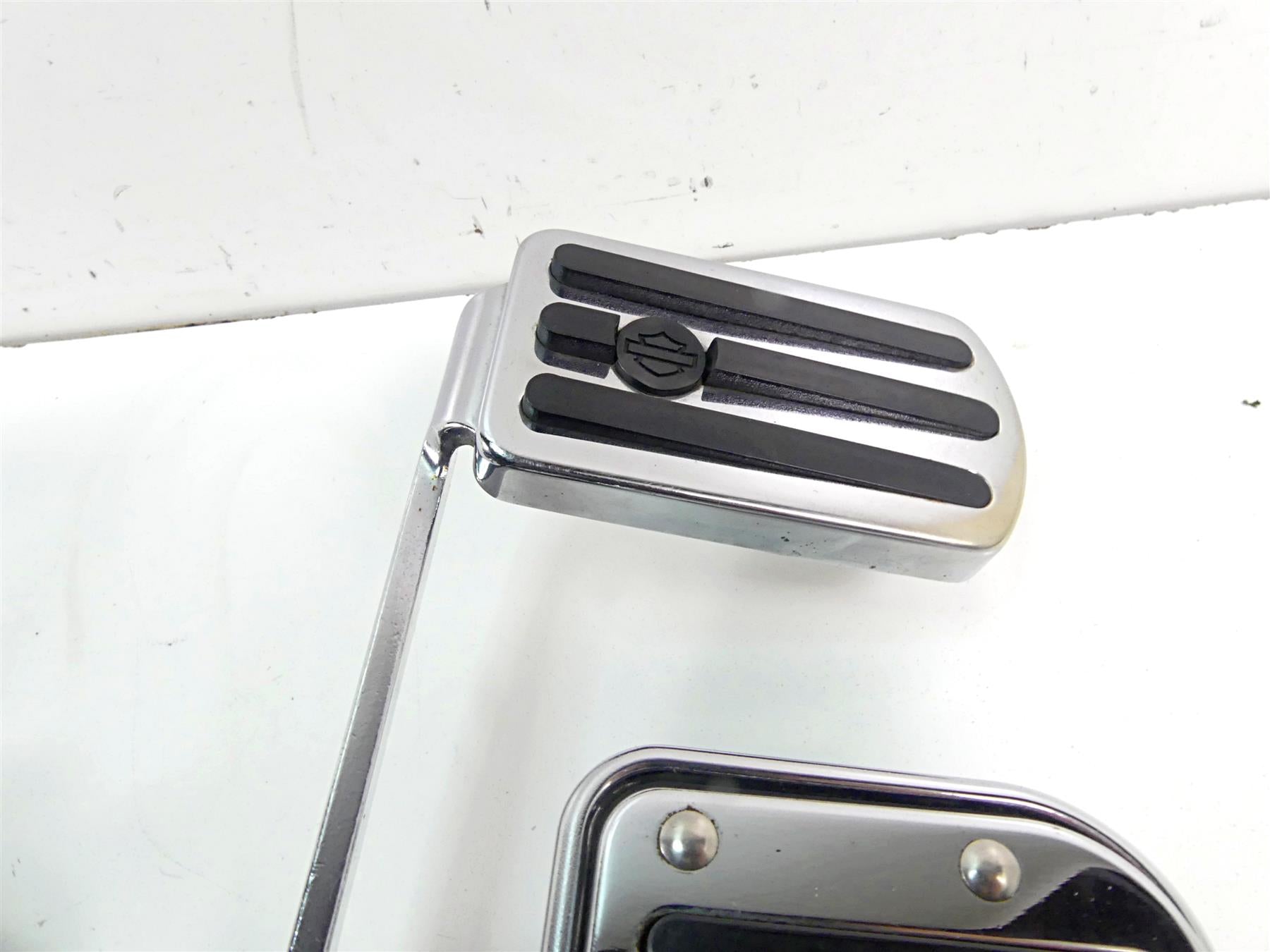 2002 Harley FLSTCI Softail Heritage Front Rear Chrome Floor Board Set 33048-72 {{ shop.shopifyCountryName }} - Mototech271
