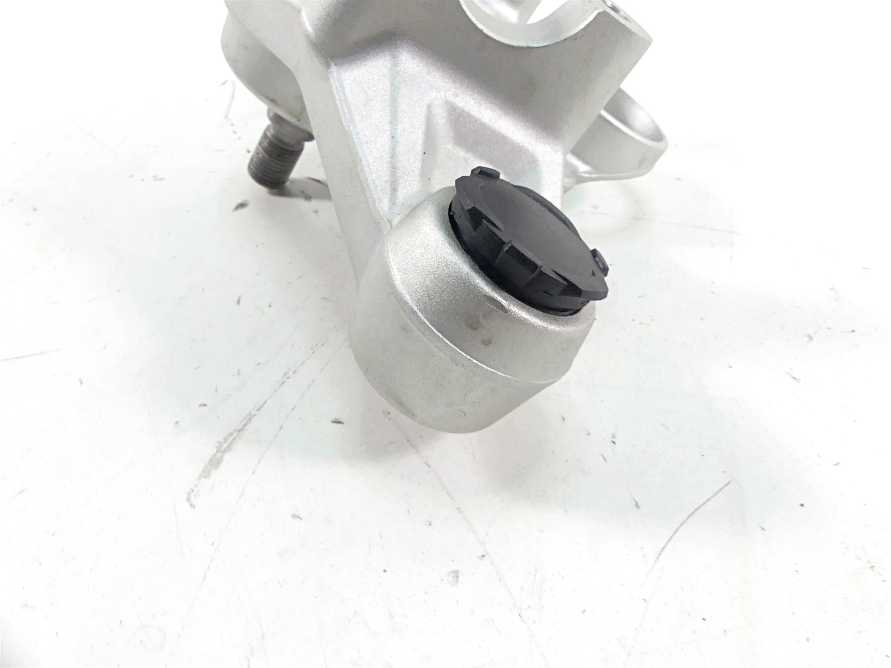 2016 BMW R1200GS Adv K51 Upper Triple Tree Steering Clamp 31428555849 {{ shop.shopifyCountryName }} - Mototech271