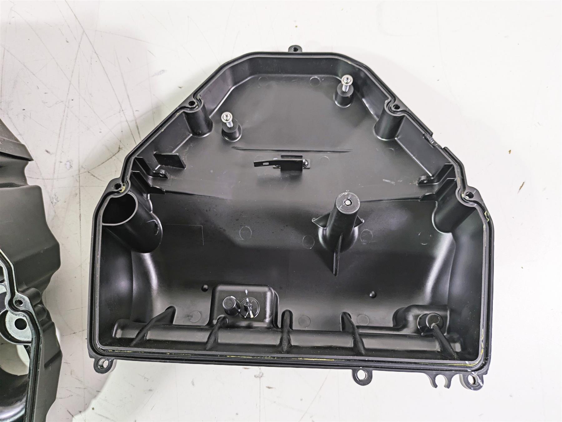 2020 Triumph Daytona 765 Moto2 Air Box Cleaner Breather Set T2209874 {{ shop.shopifyCountryName }} - Mototech271