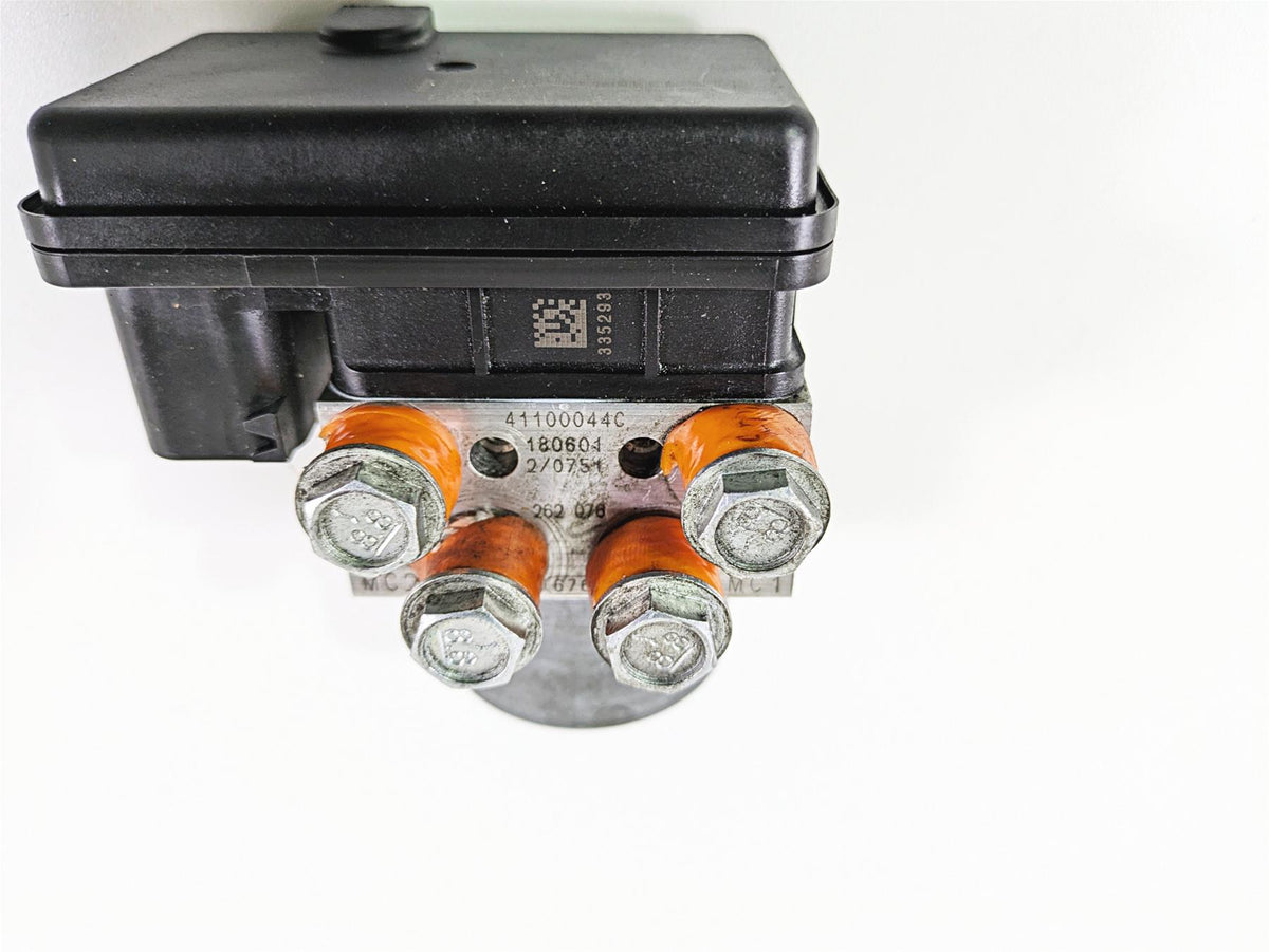 2019 Harley Softail FXDR 114 Abs Brake Pump Unit Module 41100043C {{ shop.shopifyCountryName }} - Mototech271