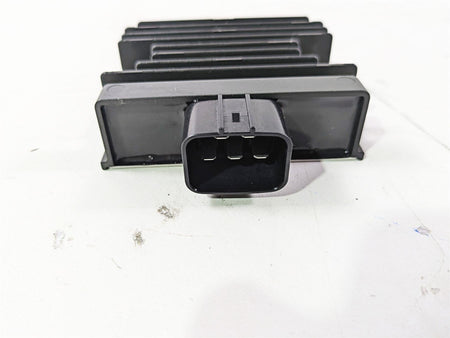 2022 Kawasaki ZR900RS Cafe Rectifier Voltage Regulator SH868BA 21066-0760 {{ shop.shopifyCountryName }} - Mototech271