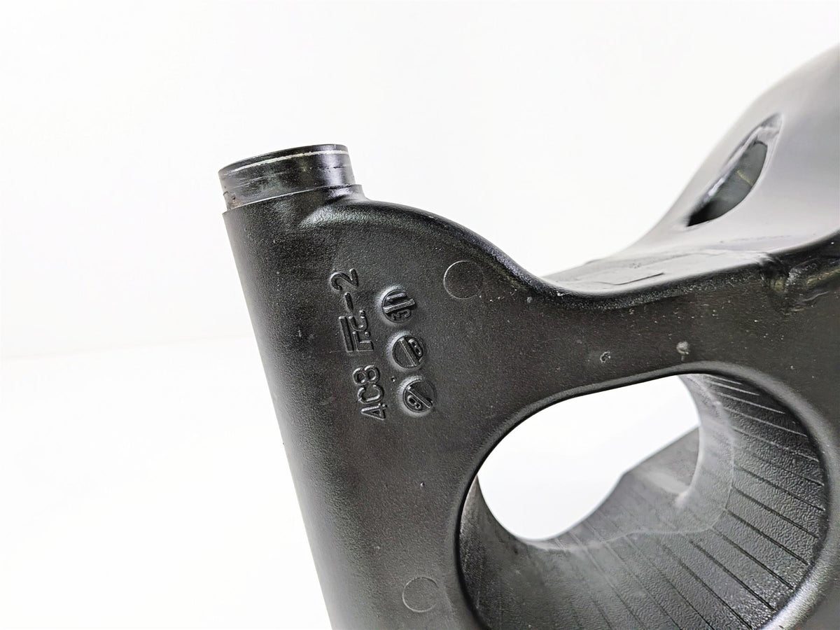 2008 Yamaha YZF R1 RN19 Straight Swingarm Swing Arm 4C8-22110-10-00 {{ shop.shopifyCountryName }} - Mototech271