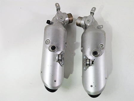2022 Ducati Hypermotard 950 Exhaust Muffler Silencer Set 57314583A 57414583A {{ shop.shopifyCountryName }} - Mototech271