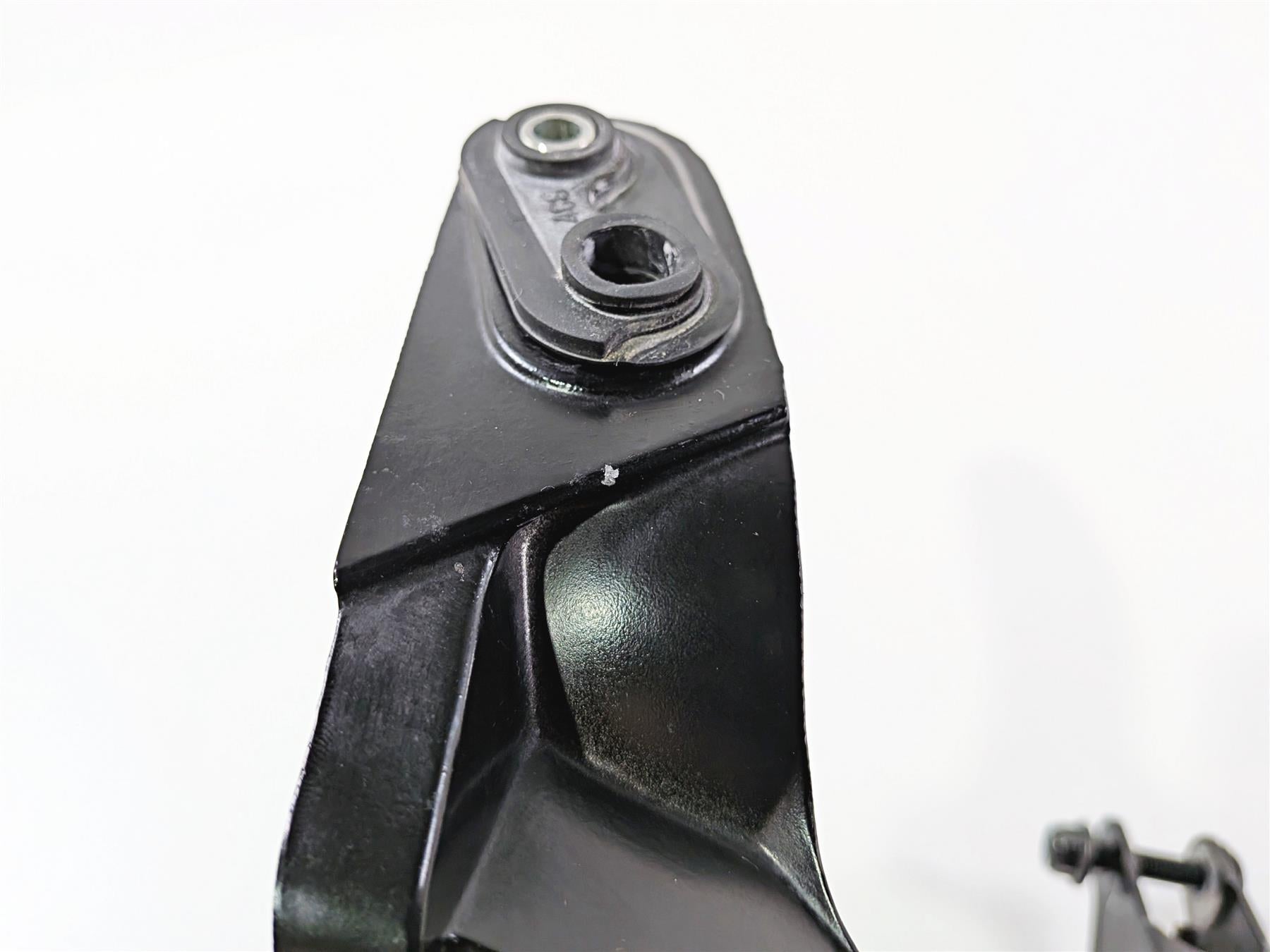 2008 Yamaha YZF R1 RN19 Front Stay Holder Carrier Subframe 4C8-28356-00-00 {{ shop.shopifyCountryName }} - Mototech271