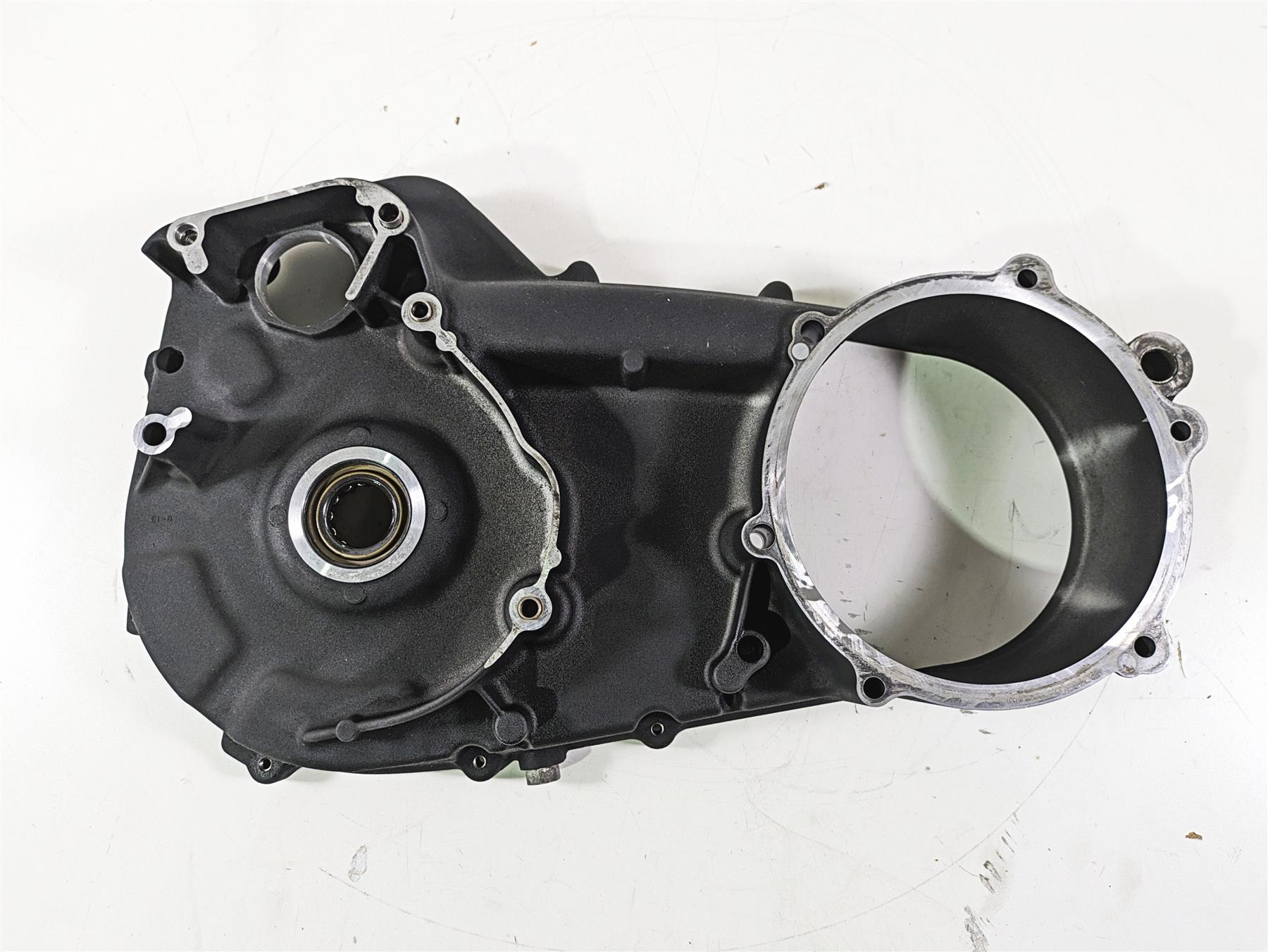 2008 Harley Touring FLHTCU E-Glide 105TH Inner Primary Drive Cover 60677-07 {{ shop.shopifyCountryName }} - Mototech271