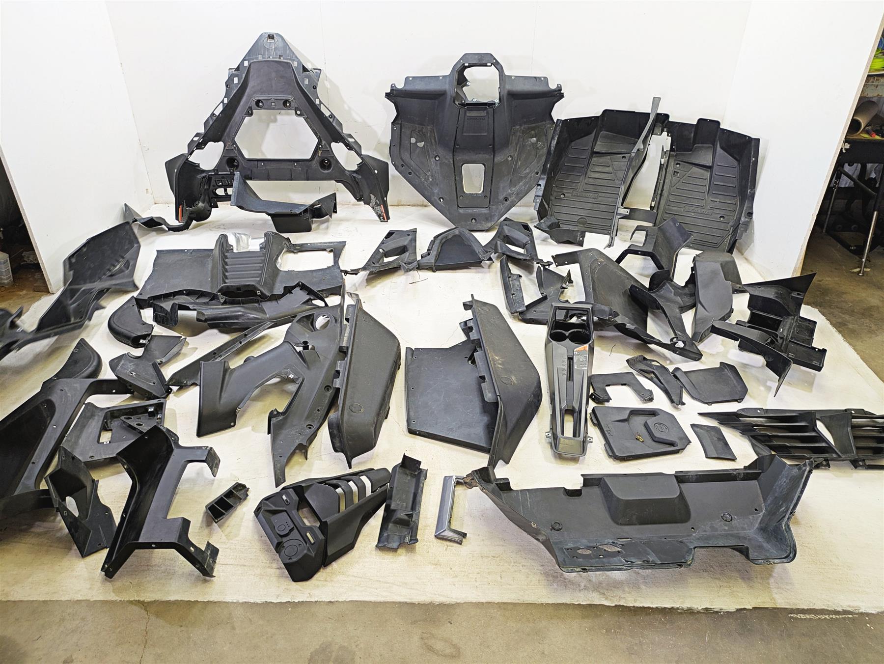 2021 CFMoto Zforce 950 Sport Inner Interior Fairing Cover Floor Board Set 5BY0 {{ shop.shopifyCountryName }} - Mototech271