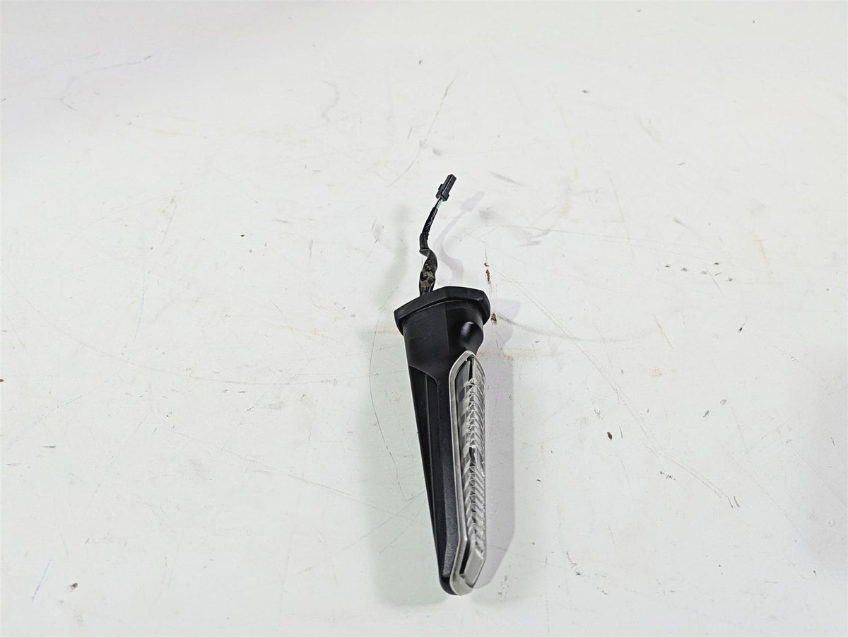 2020 Suzuki V-Strom 1050 XT Right Front Turn Signal Blinker 35601-06L00 {{ shop.shopifyCountryName }} - Mototech271