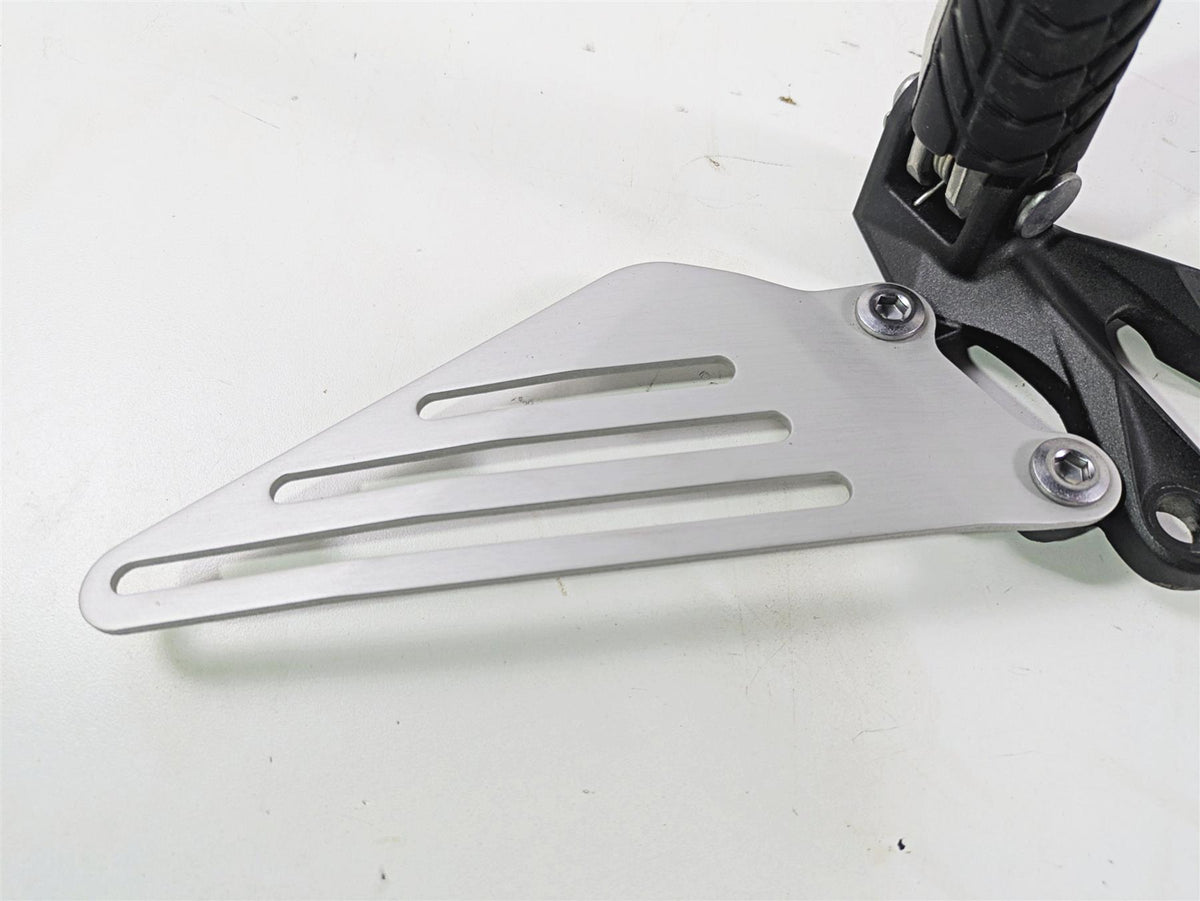 2023 Kawasaki ZX1400 ZX14R Ninja Front Left Rider Foot Peg Footpeg 35063-1337 {{ shop.shopifyCountryName }} - Mototech271