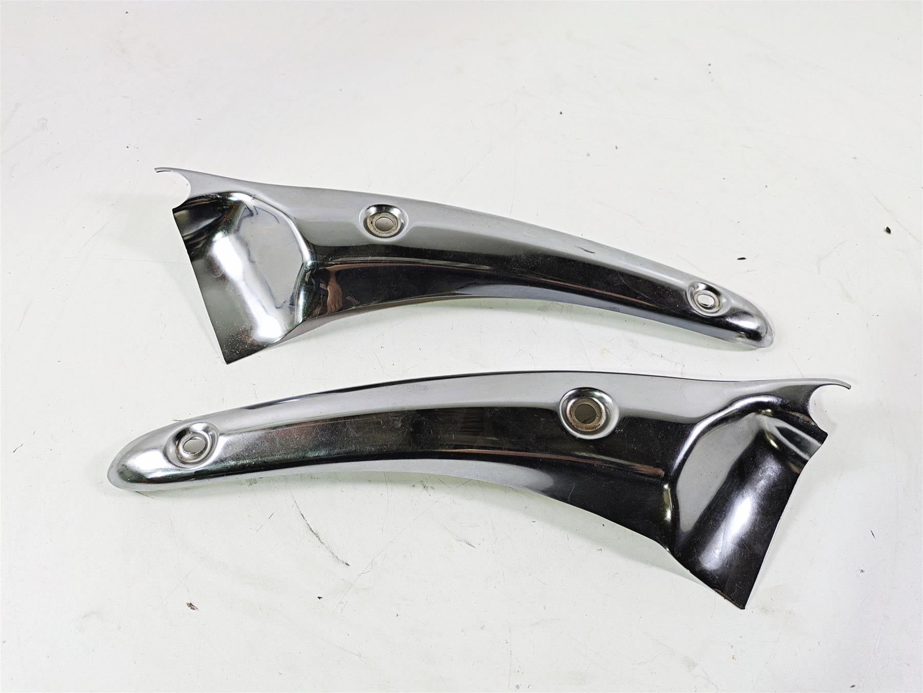 2006 Triumph Rocket 3 Rear Fender Chrome Braces Struts Covers T2306014 T2306024 {{ shop.shopifyCountryName }} - Mototech271
