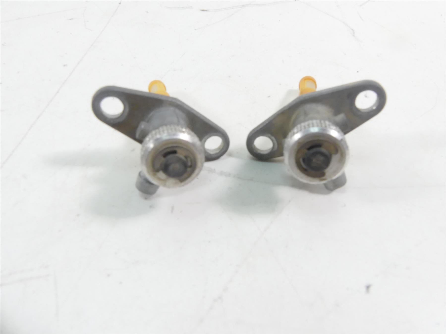 2015 KTM 1190 Adventure R Fuel Gas Petrol Petcock Valve Set 58507003200 {{ shop.shopifyCountryName }} - Mototech271