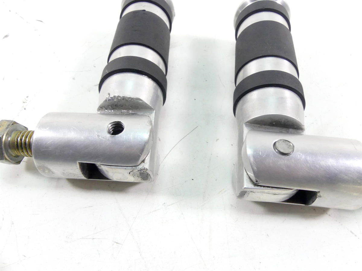 2017 Harley Softail FXSB Breakout Rear Aluminum Passenger Footpeg Set 50943-05A {{ shop.shopifyCountryName }} - Mototech271