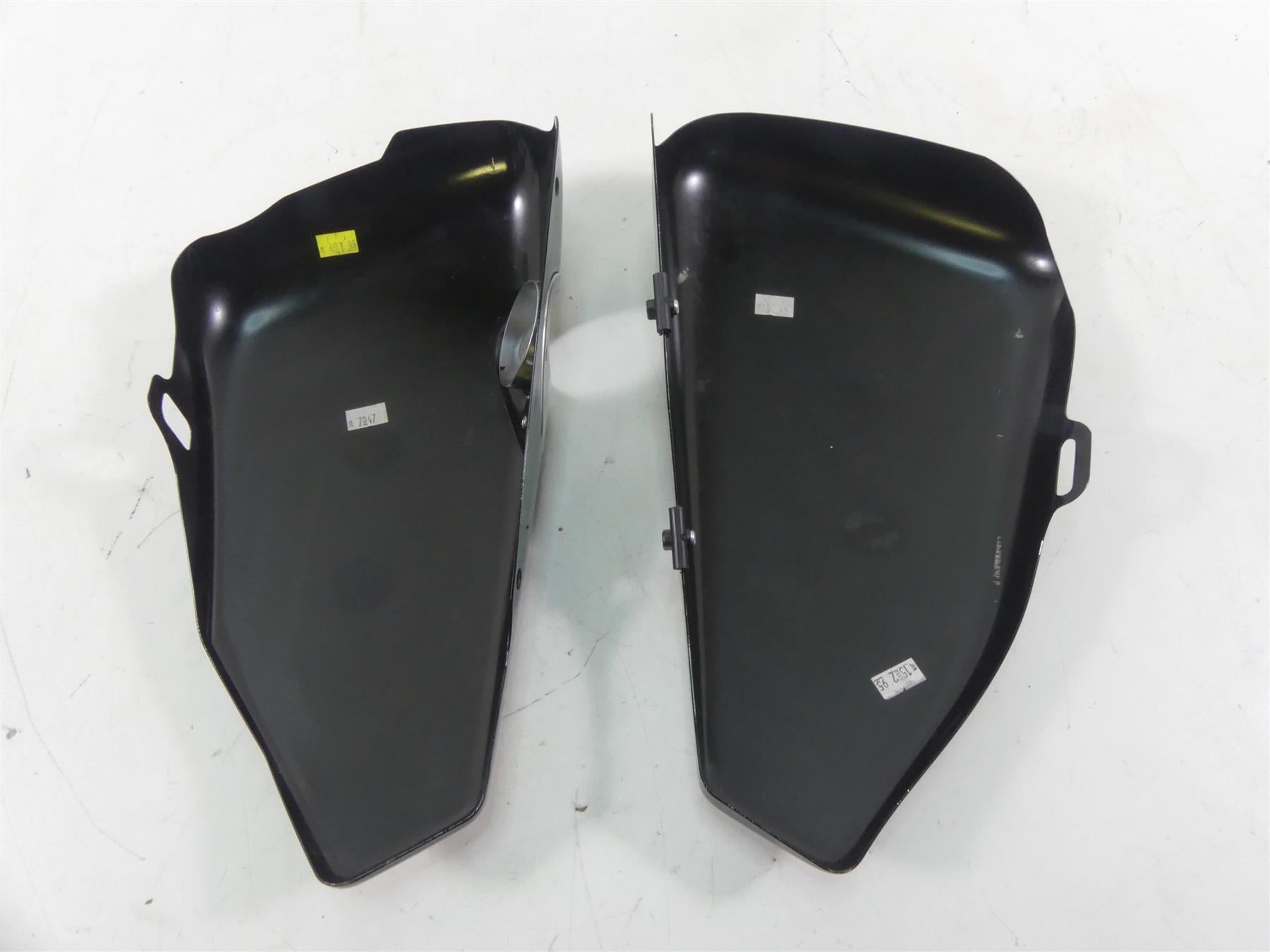 2019 Harley XL883 N Sportster Iron Left Right Side Covers 57200091DH 57200092BYM {{ shop.shopifyCountryName }} - Mototech271