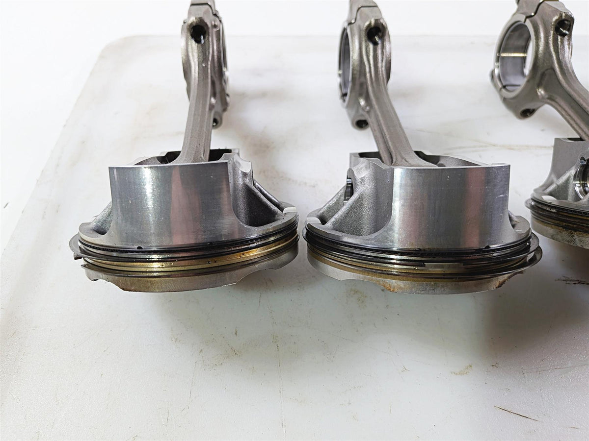 2016 Aprilia RSV 1100 Tuono V4 Factory Piston & Connecting Rod Set B045842 {{ shop.shopifyCountryName }} - Mototech271