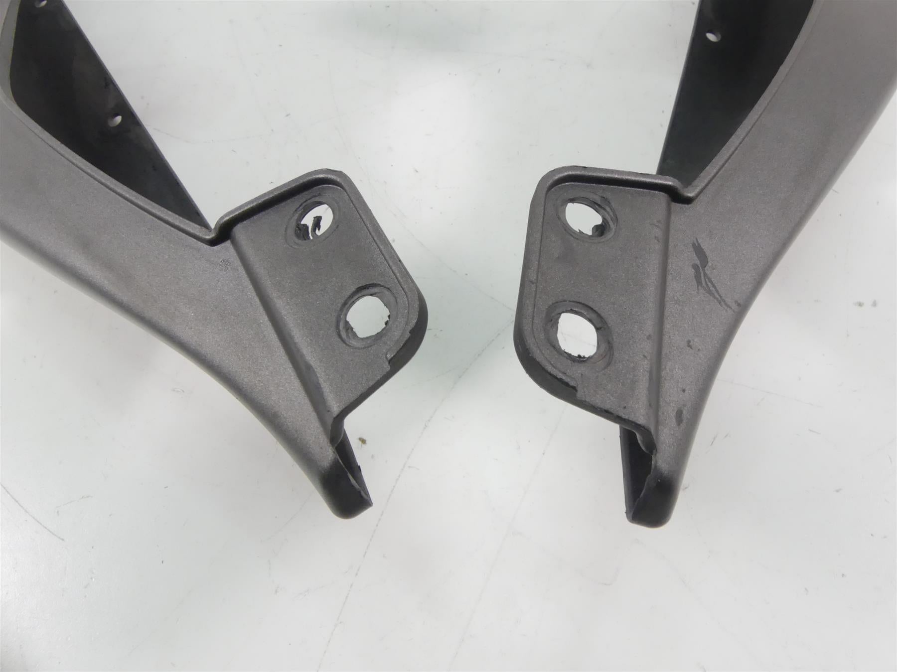 2004 Aprilia RSV1000 R Mille Rear Tail Side Cover Fairing 109722 109723 {{ shop.shopifyCountryName }} - Mototech271