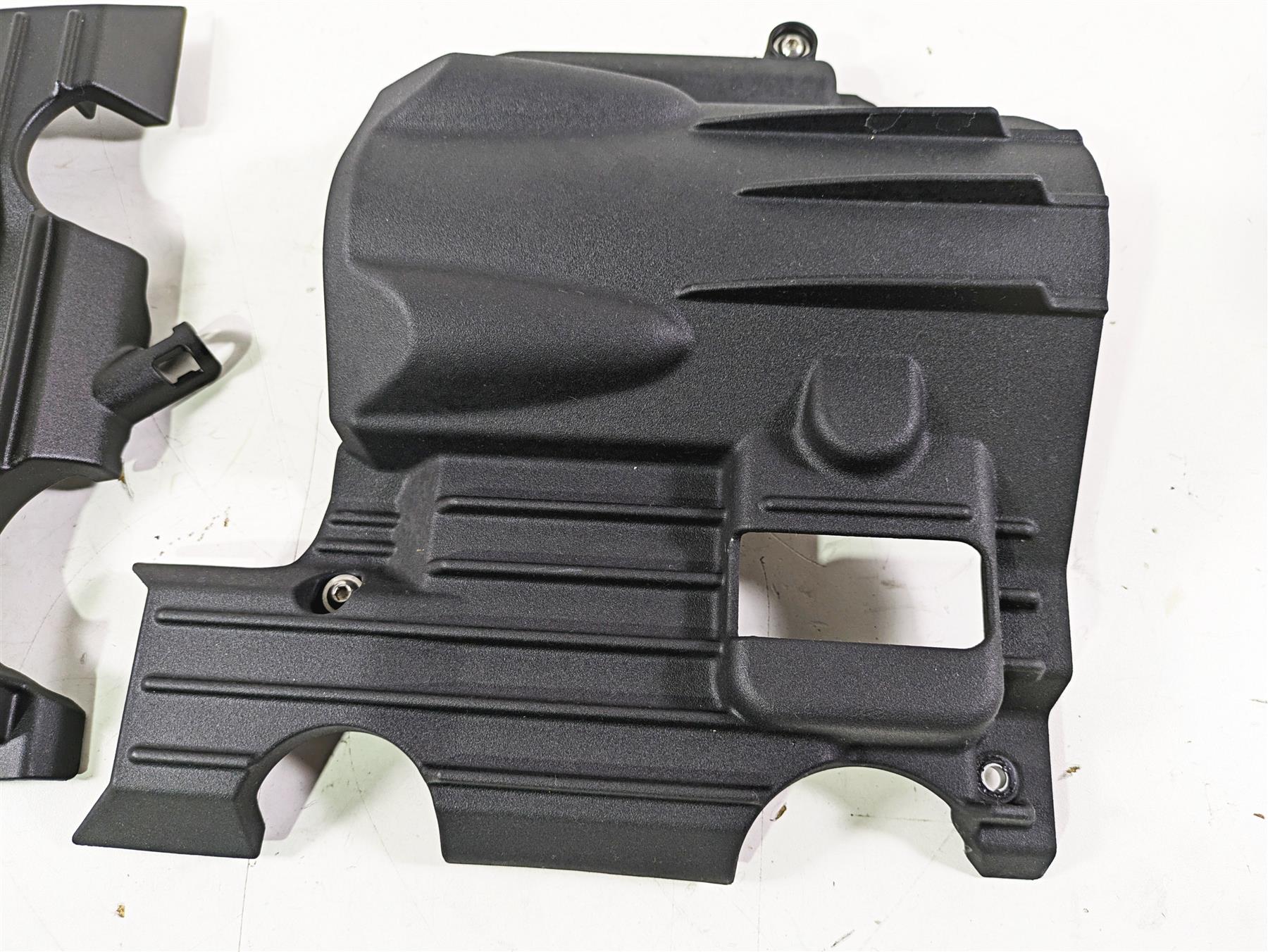 2014 Moto Guzzi California 1400 Touring Engine Side Cover Fairing Set B063143 {{ shop.shopifyCountryName }} - Mototech271