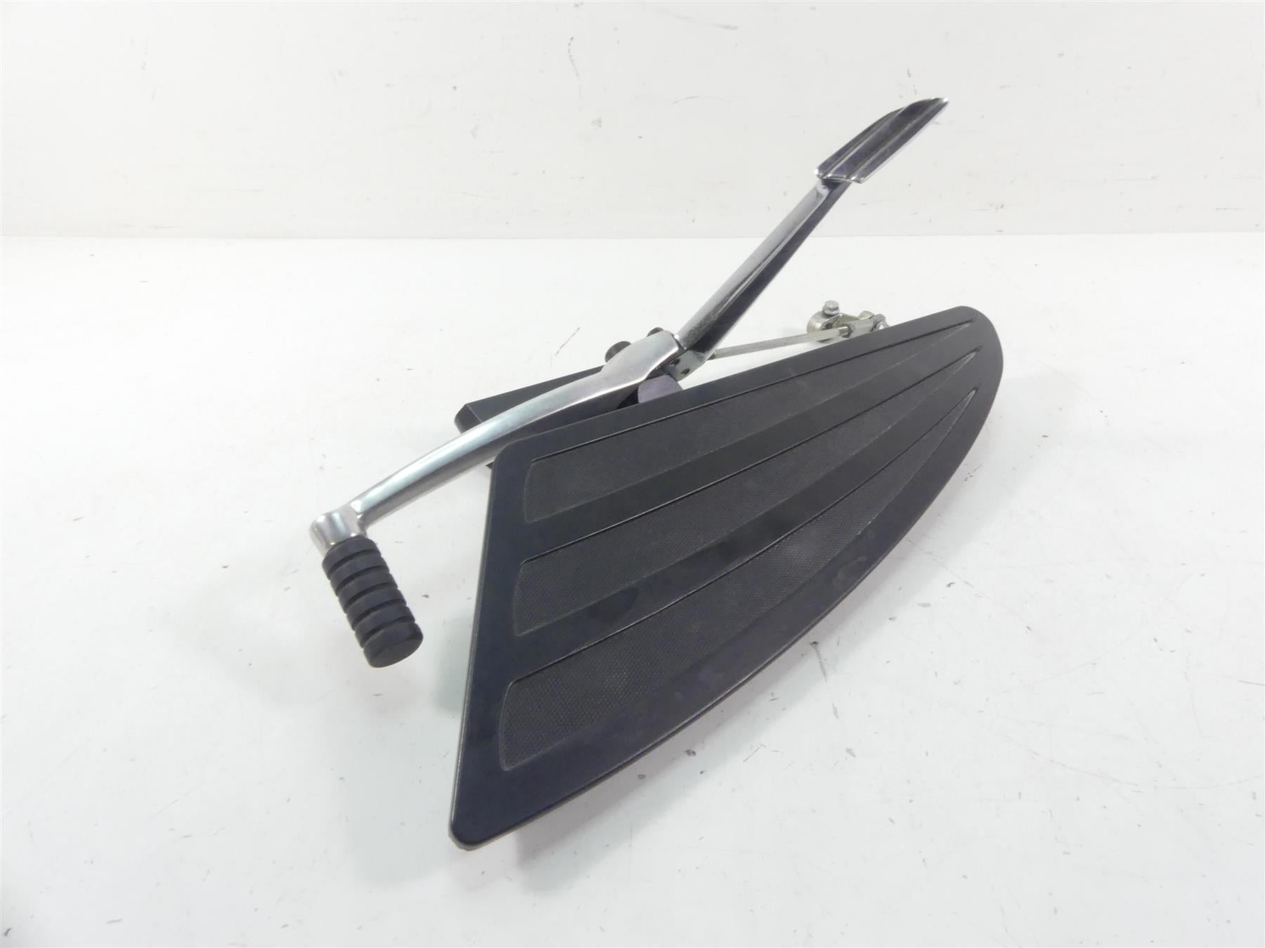 2011 Victory Vision Tour Left Front Floorboard Floor Board Shifter Set 5135045 {{ shop.shopifyCountryName }} - Mototech271