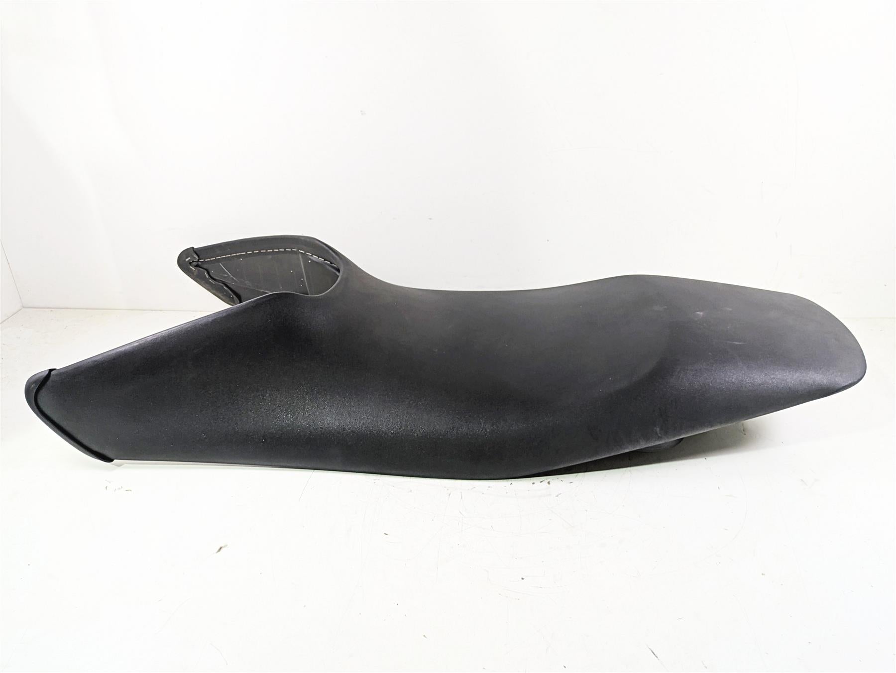 2004 Honda Aquatrax R-12X Stock Oem Seat Saddle 77200-HW3-670