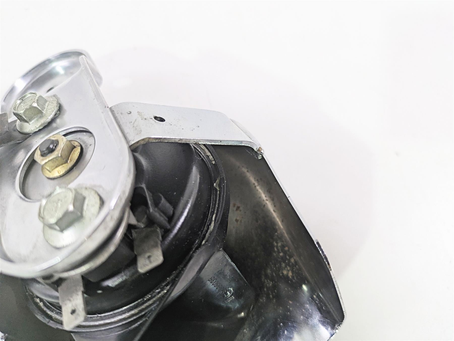 2007 Harley Touring FLHRSE CVO Road King Horn & Chrome Cover 61300478A {{ shop.shopifyCountryName }} - Mototech271