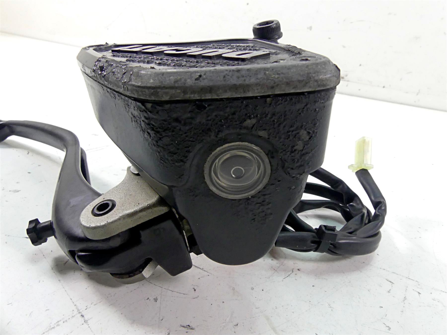 2013 Ducati Diavel Red Brembo Radial Front Brake Master Cylinder 62440661AB {{ shop.shopifyCountryName }} - Mototech271