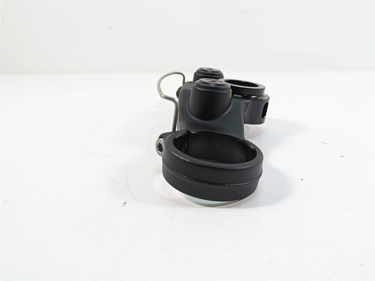 2020 Moto Guzzi V85 TT Adventure Upper Triple Tree Steering Clamp 2B004944 {{ shop.shopifyCountryName }} - Mototech271