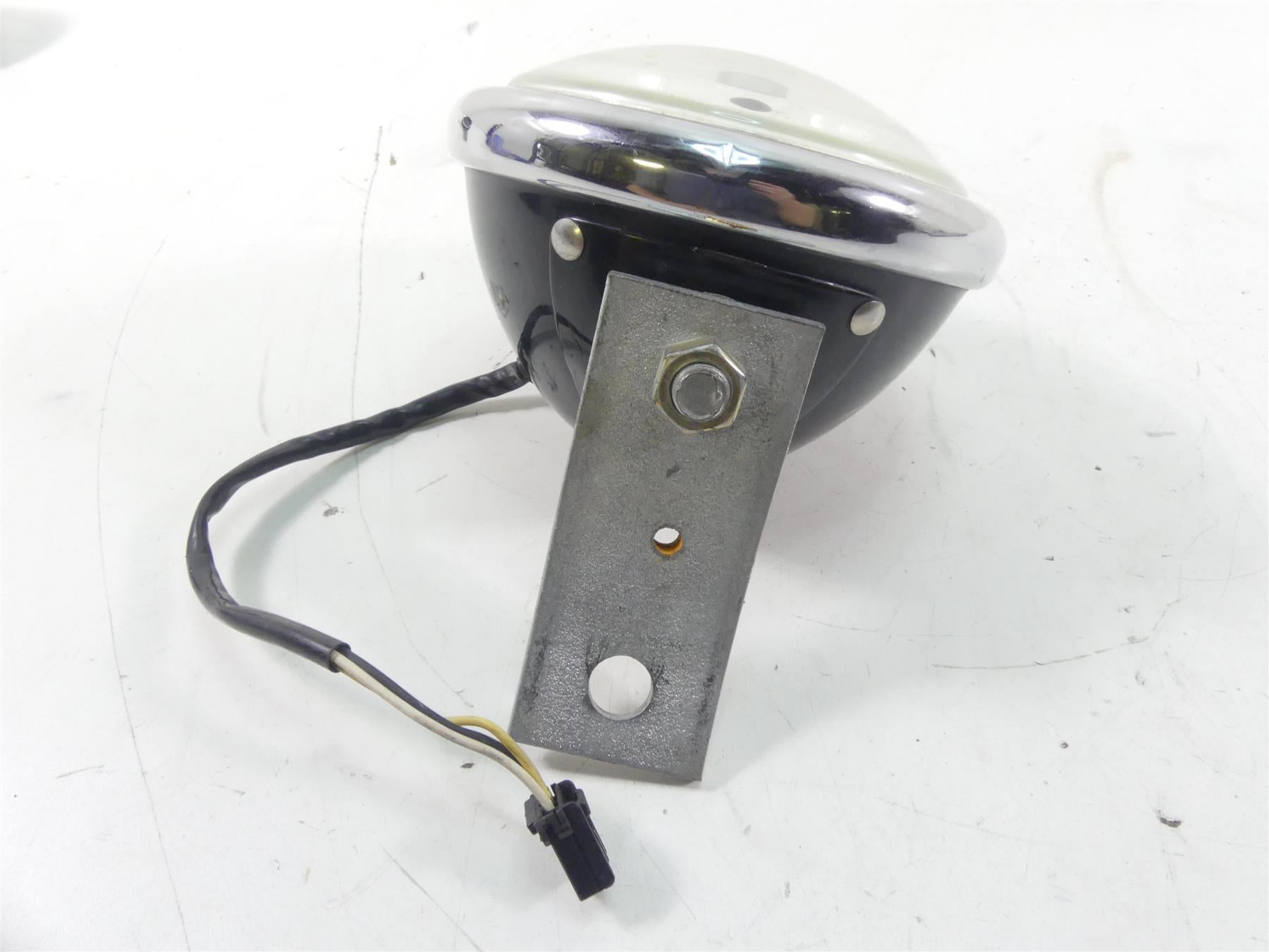2015 Harley FXDL Dyna Low Rider Head Light Lamp Headlight & Mount 69774-07A {{ shop.shopifyCountryName }} - Mototech271