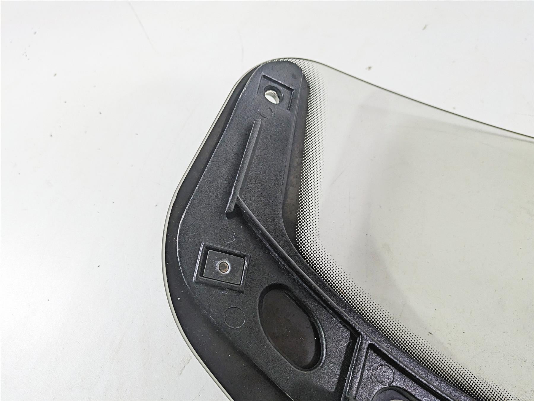 2018 Indian Chieftain Dark Horse Windshield Screen & Support 2881797 2881124 {{ shop.shopifyCountryName }} - Mototech271