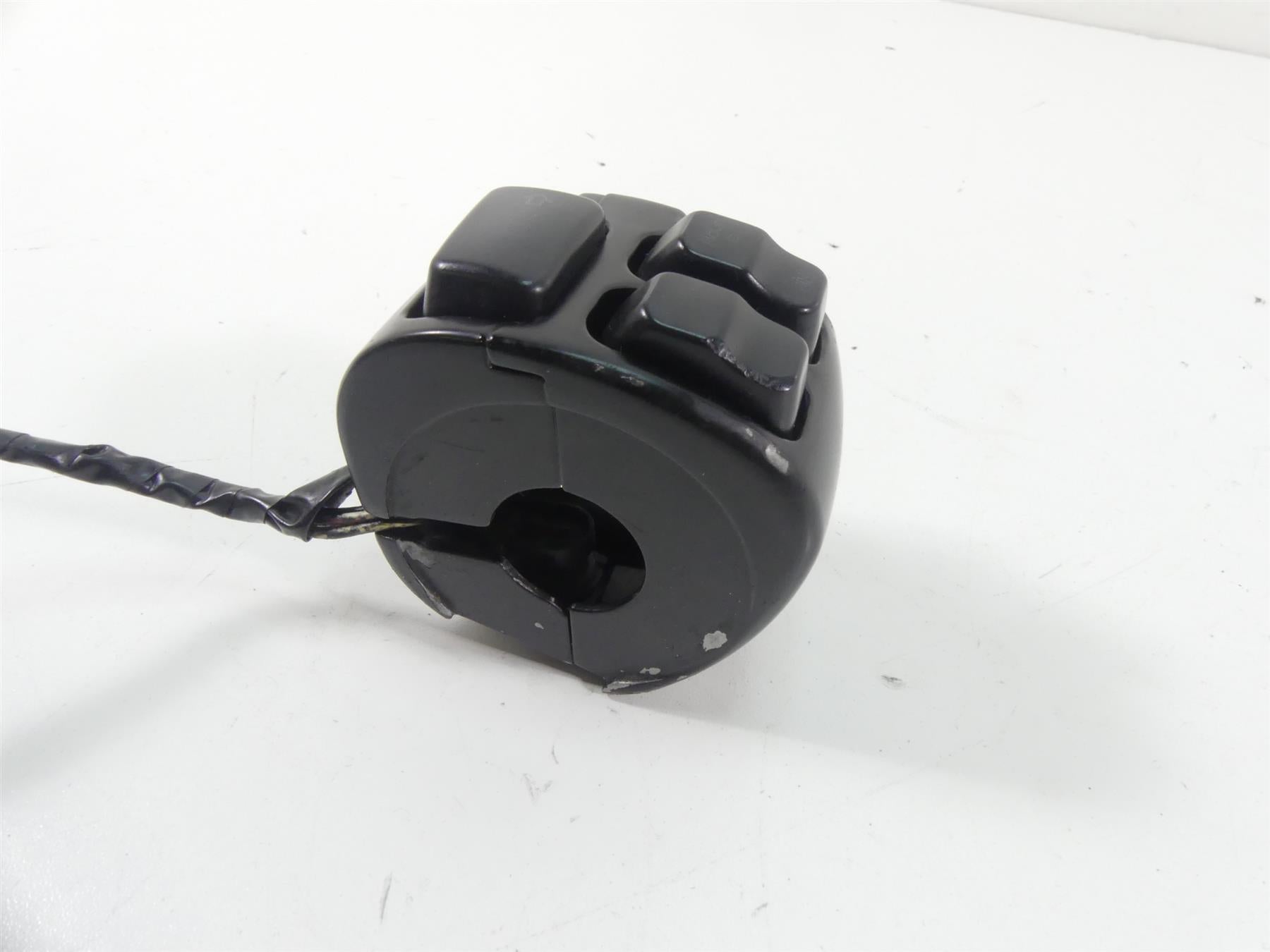 2015 Harley FLS Softail Slim Left Hand Light Control Switch 72949-12 {{ shop.shopifyCountryName }} - Mototech271