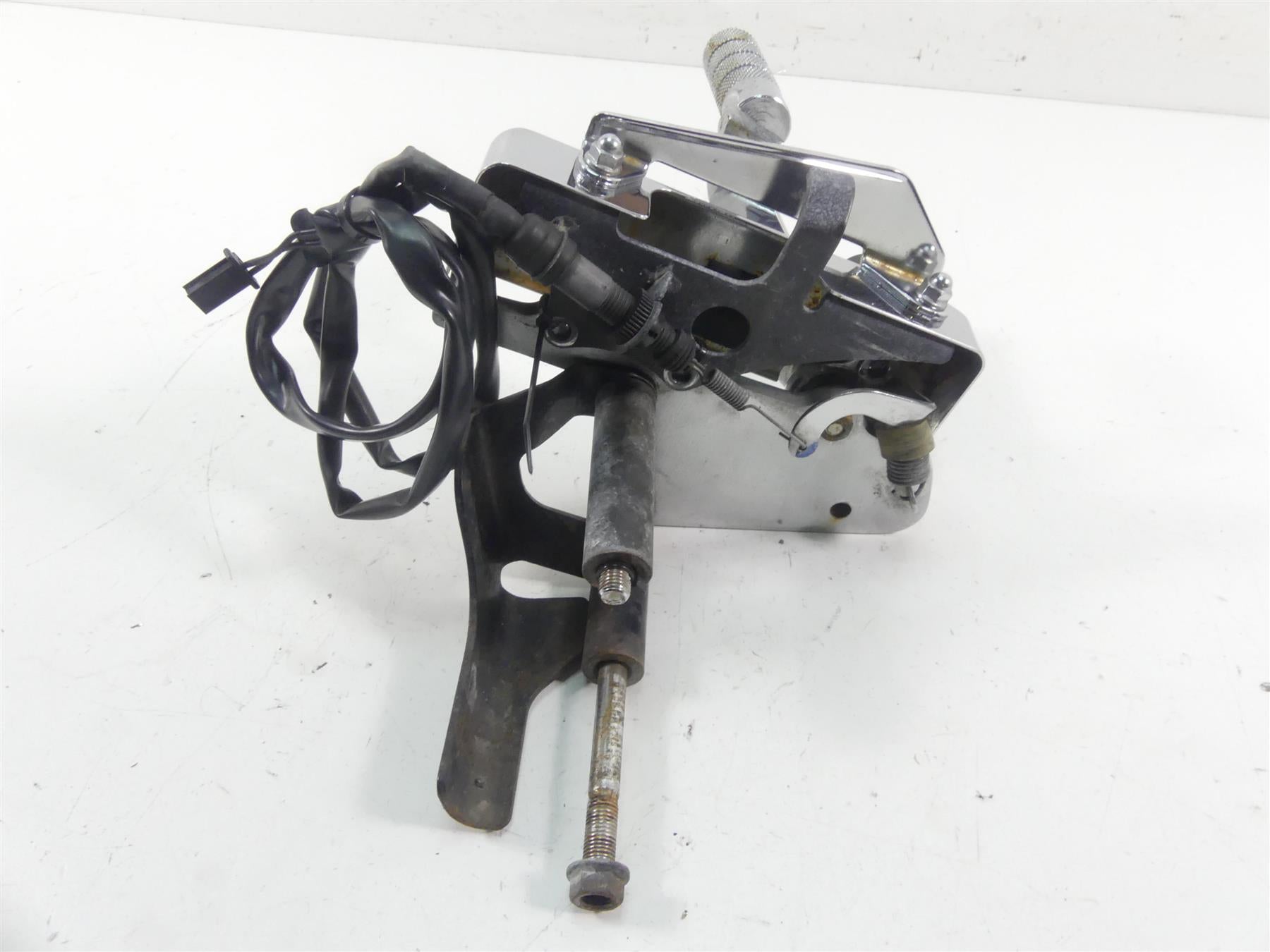 2003 Honda VTX1800 C Right Front Foot Peg + Brake Pedal 50615-MCH-C10 {{ shop.shopifyCountryName }} - Mototech271