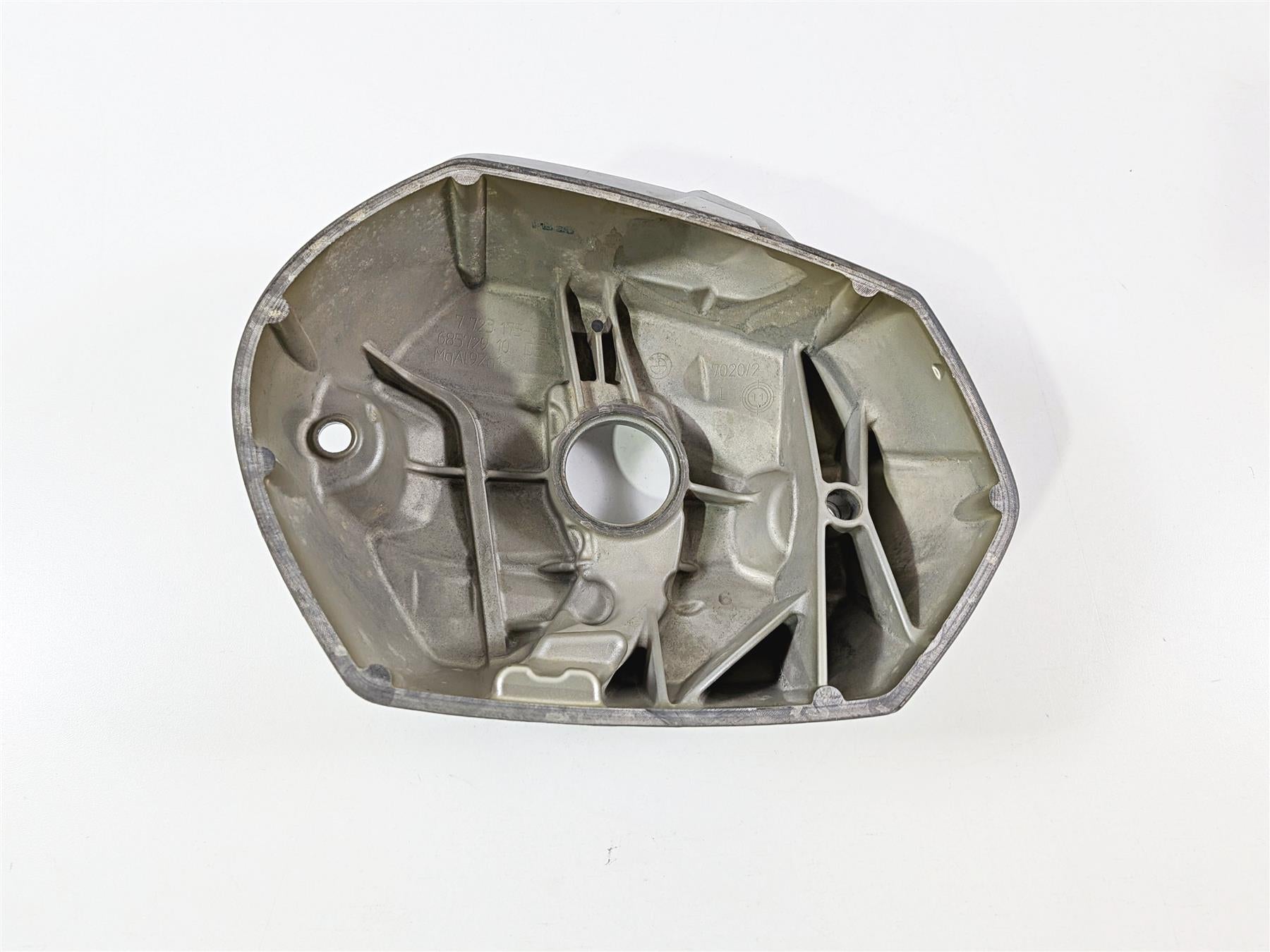 2012 BMW R1200R K27 Left Cylinder Head Valve Cover 7723175 11127723427 {{ shop.shopifyCountryName }} - Mototech271