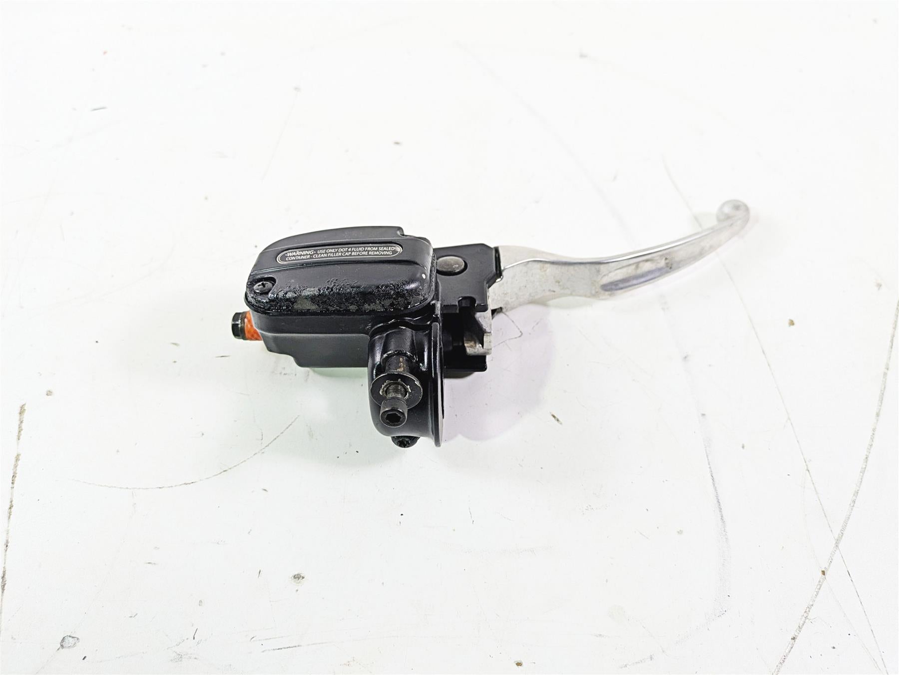 2008 Harley Touring FLHTP Electra Glide Front Brake Master Cylinder 44551-08F {{ shop.shopifyCountryName }} - Mototech271