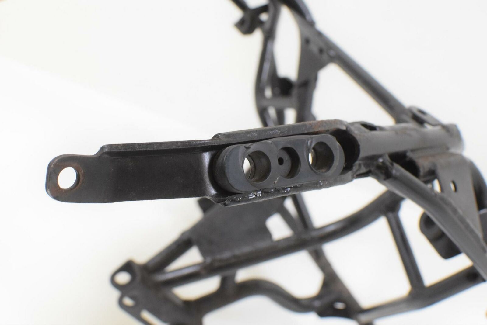 1995 Suzuki RF900R RF900 R Front Mirror Fairing Stay Sub Frame 94510-31E00 {{ shop.shopifyCountryName }} - Mototech271