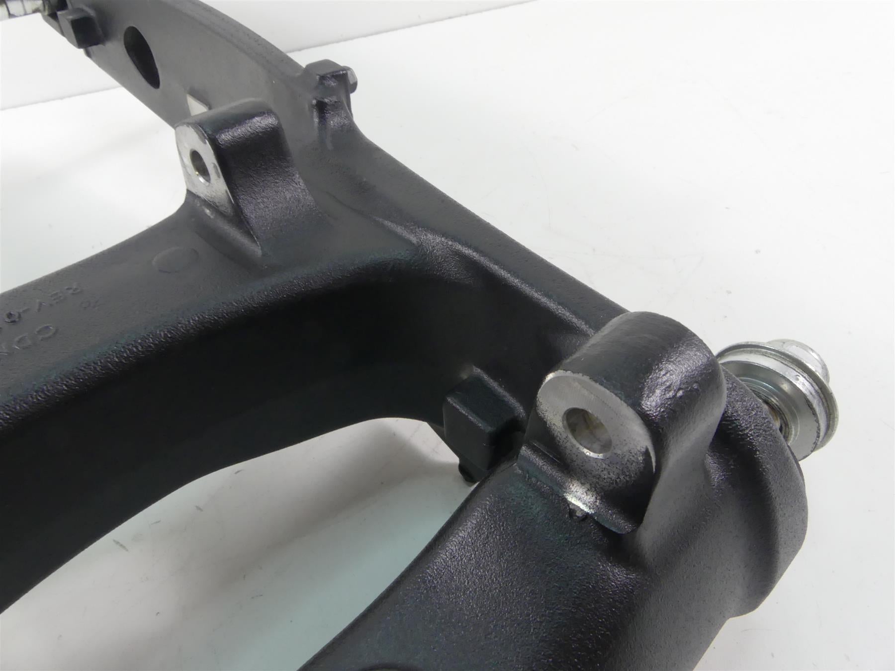 2016 Indian Chief Dark Horse Rear Swingarm Swing Arm Suspension + Axle 5139825 {{ shop.shopifyCountryName }} - Mototech271