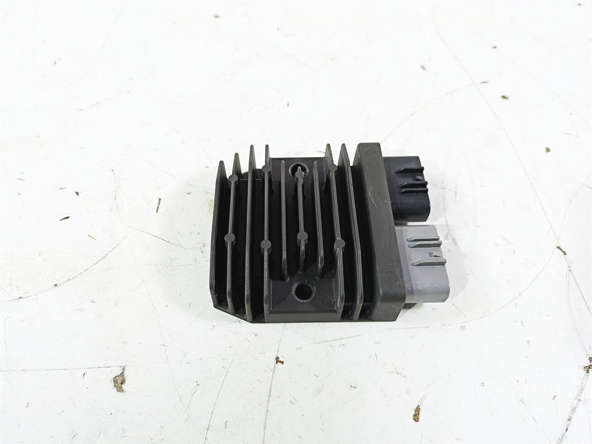 2015 Ducati Panigale 1299 S Rectifier Voltage Regulator 54040301B FH020AA {{ shop.shopifyCountryName }} - Mototech271