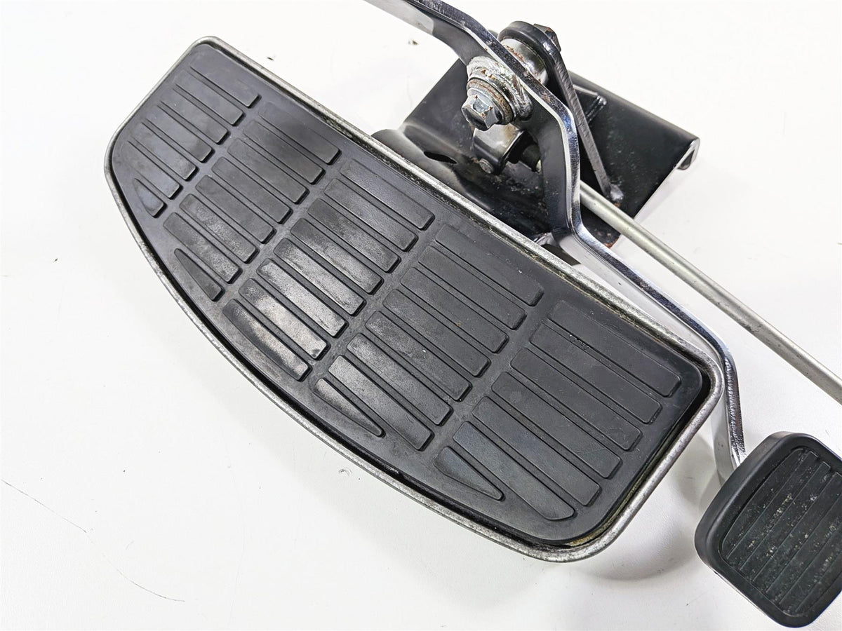 2006 Suzuki C90 VL1500T Boulevard Left Floor Board & Shifter Set 43520-10F00 {{ shop.shopifyCountryName }} - Mototech271