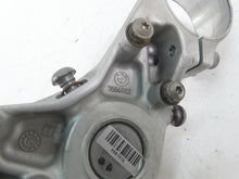 Load image into Gallery viewer, 2012 BMW R1200 GS K255 Adventure Lower Triple Tree Clamp - Read 31427664962
