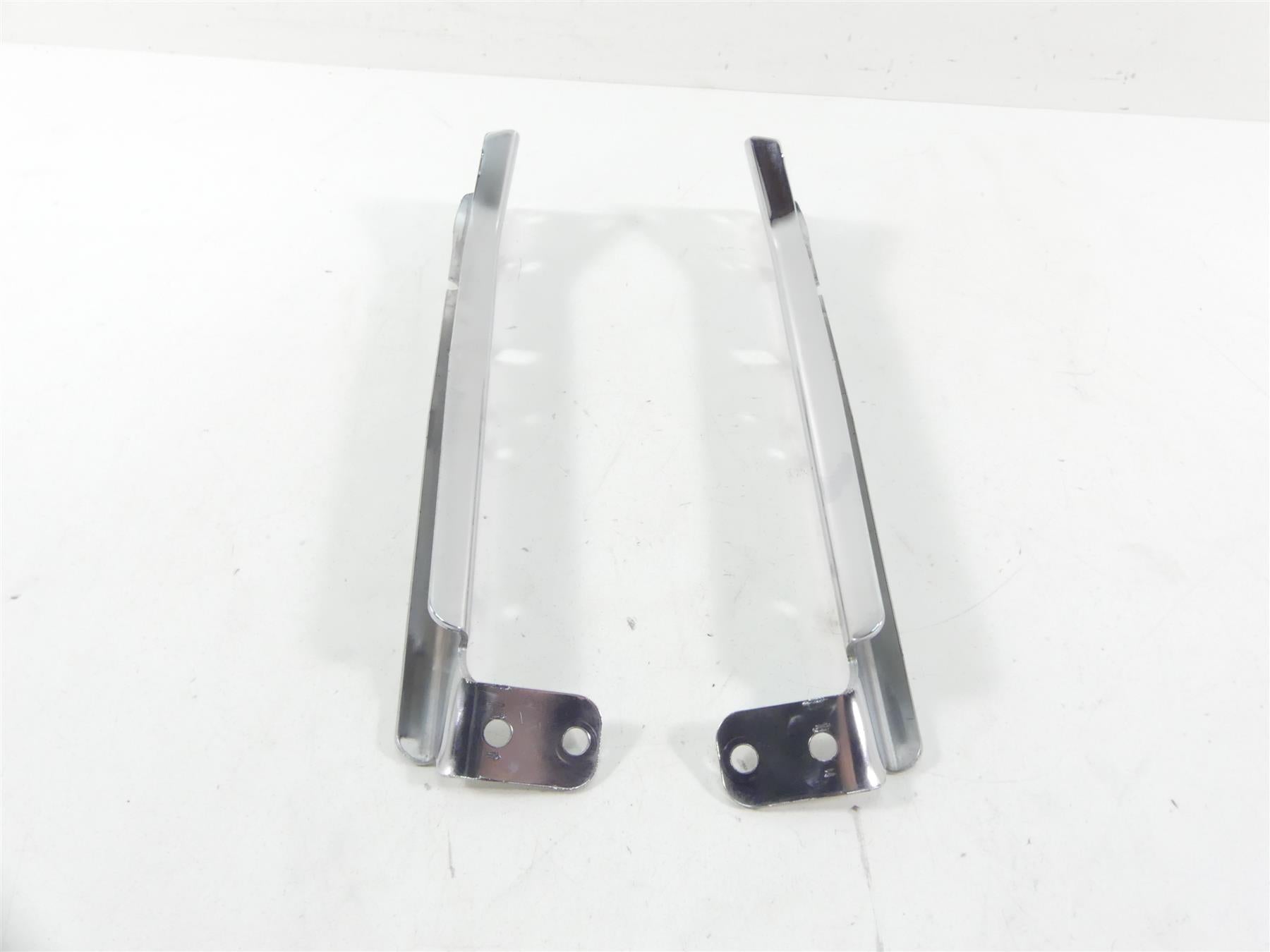 2007 Harley FLHTCU SE CVO Electra Glide Chrome Rear Fender Mount Set 90720-79C {{ shop.shopifyCountryName }} - Mototech271
