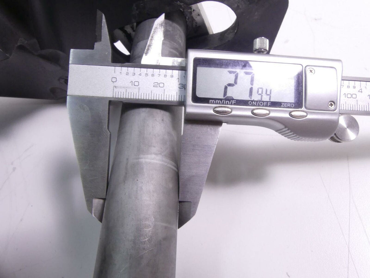 2012 BMW S1000RR K46 Swingarm Swing Arm Rear Suspension + 28mm Axle 33177715294 {{ shop.shopifyCountryName }} - Mototech271