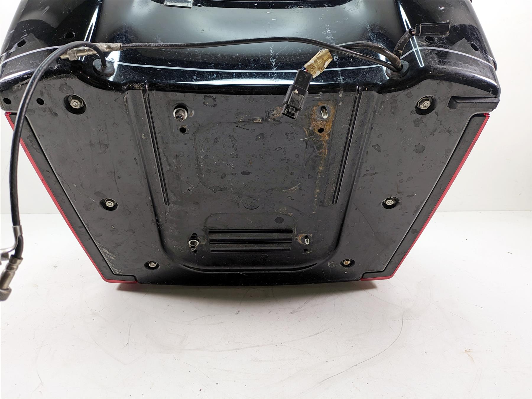 2009-2013 Harley Davidson Electra Glide Touring Trunk Tour Pak 53217-09 {{ shop.shopifyCountryName }} - Mototech271