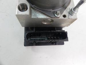 2009 BMW F800GS K72 Bosch Abs Brake Pump Pressure Modulator Module 34517683109