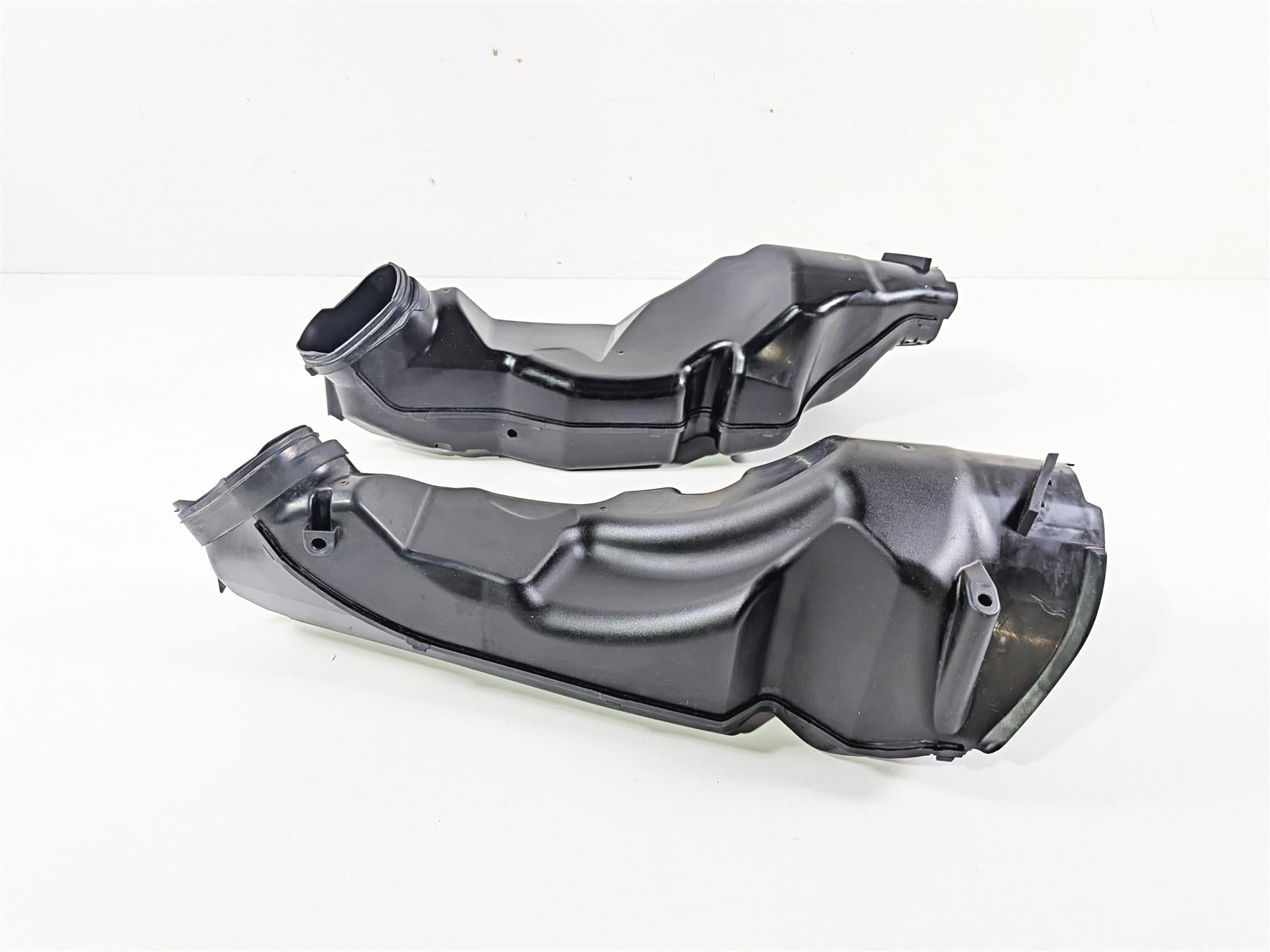 2024 Suzuki GSXR600 Air Intake Ram Scoop Duct Set 94420-14J00 94430-14J00 {{ shop.shopifyCountryName }} - Mototech271