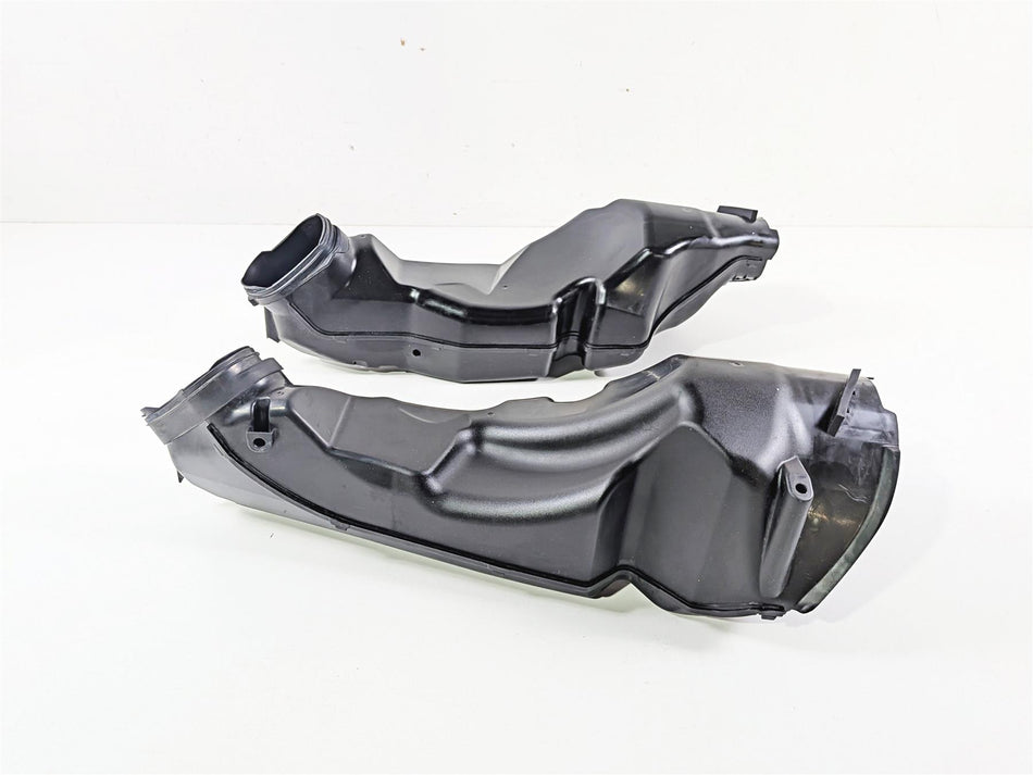 2024 Suzuki GSXR600 Air Intake Ram Scoop Duct Set 94420-14J00 94430-14J00 {{ shop.shopifyCountryName }} - Mototech271