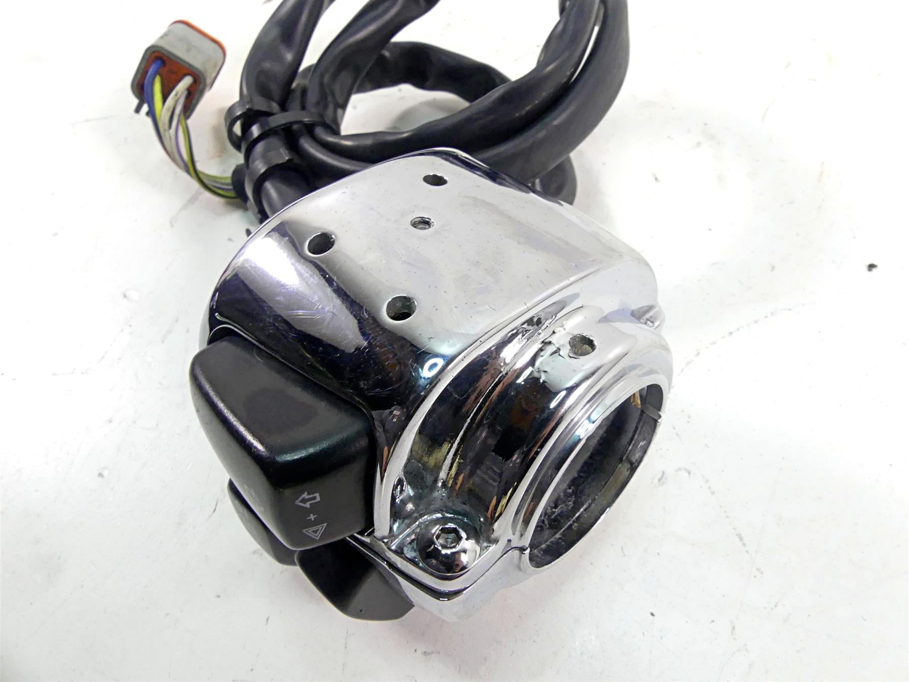 2002 Harley FLSTCI Softail Heritage Chrome Left Hand Control Switch 71682-06A {{ shop.shopifyCountryName }} - Mototech271