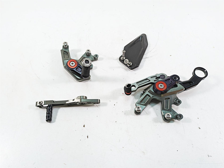 2015 BMW S1000RR K46 Hp4 Left Right Foot Peg Lever Set 77258550774 77258550773 {{ shop.shopifyCountryName }} - Mototech271