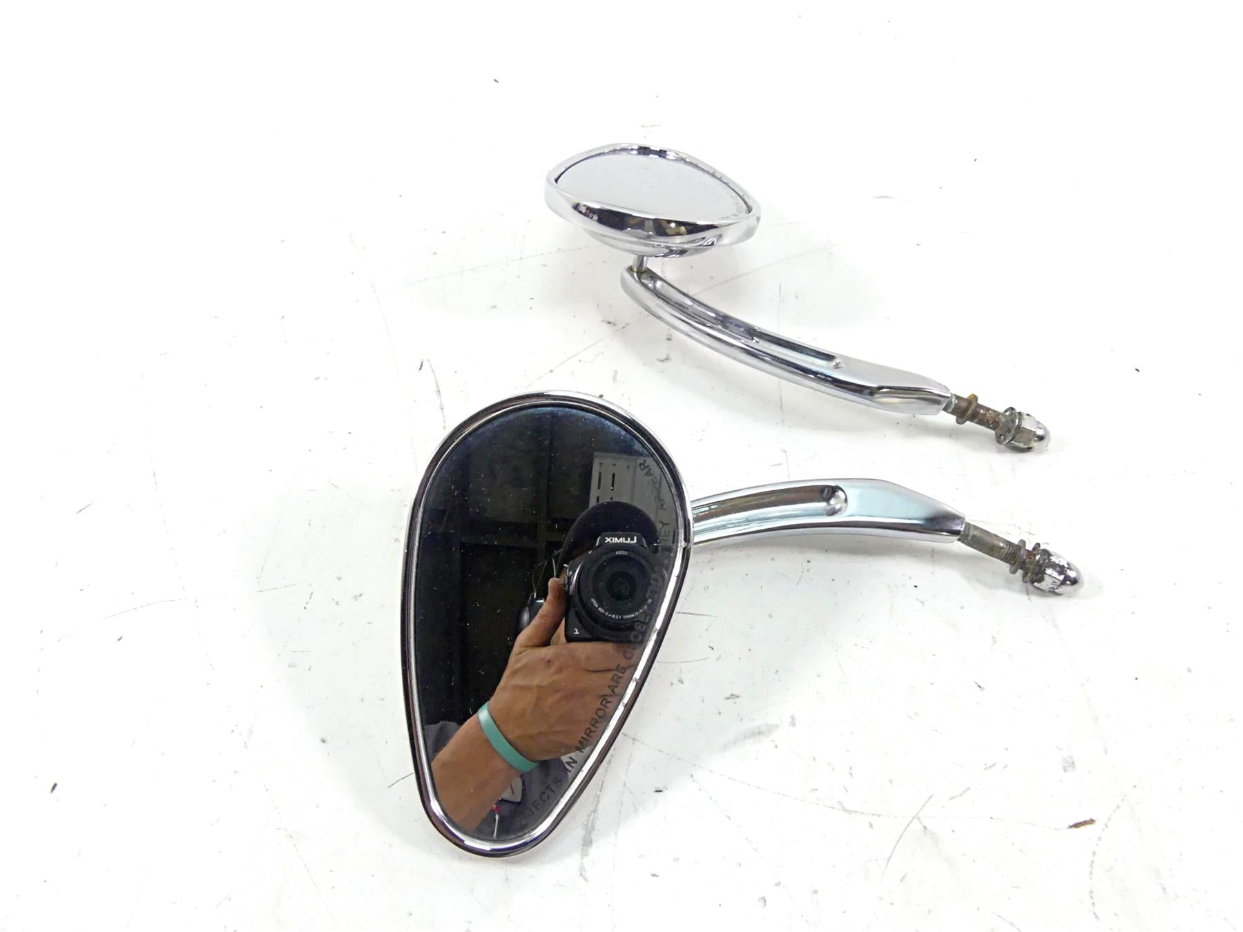 2006 Harley Touring FLHTCU SE E-Glide Rear View Mirror Set 91928-03 {{ shop.shopifyCountryName }} - Mototech271